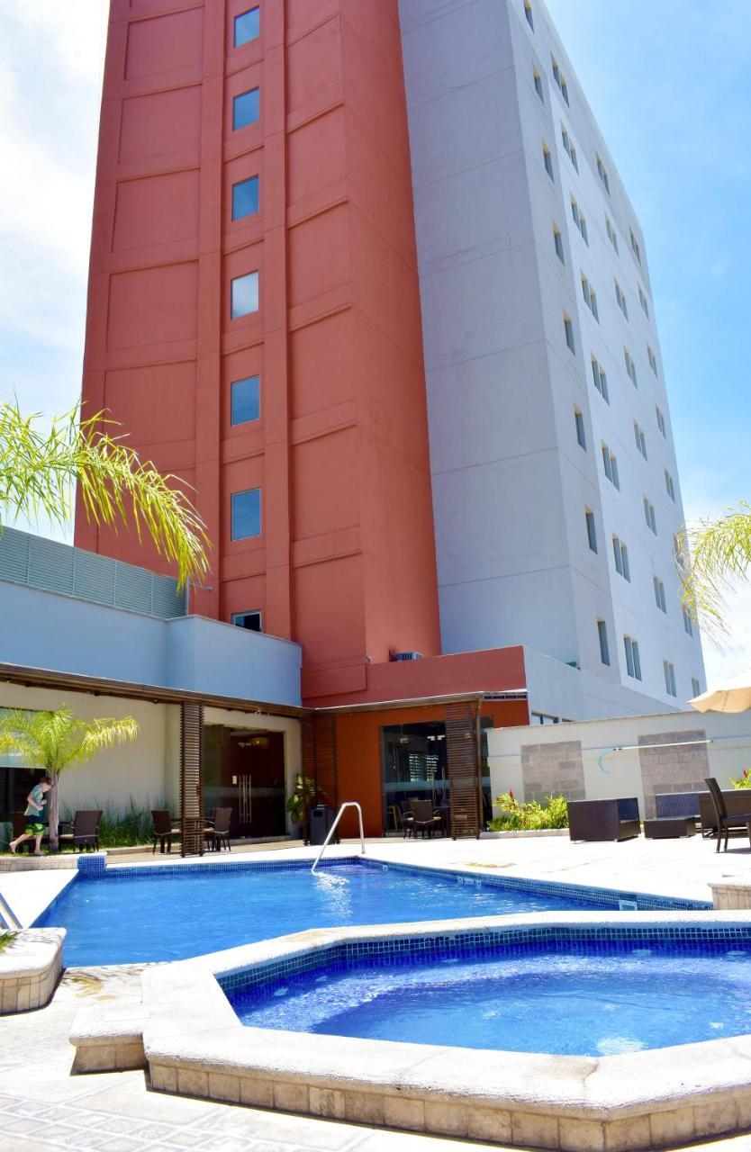 La Quinta By Wyndham Tegucigalpa Hotel Exterior foto